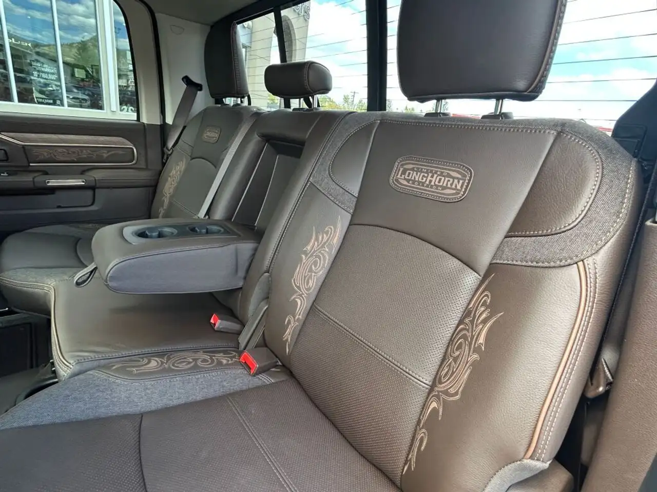 RAM 3500 снимка RAM 3500