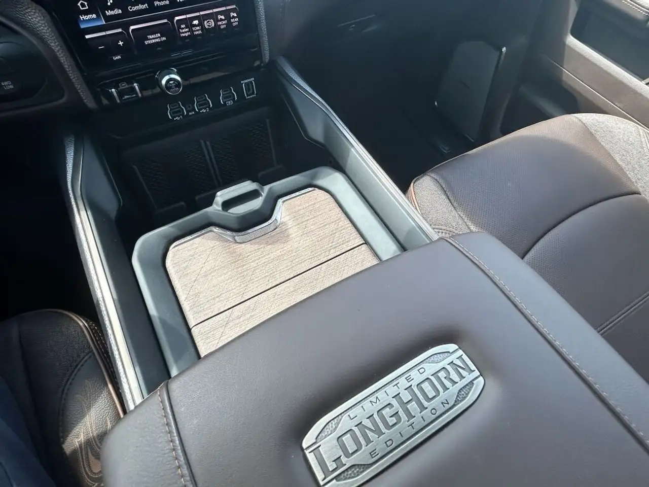 RAM 3500 снимка RAM 3500