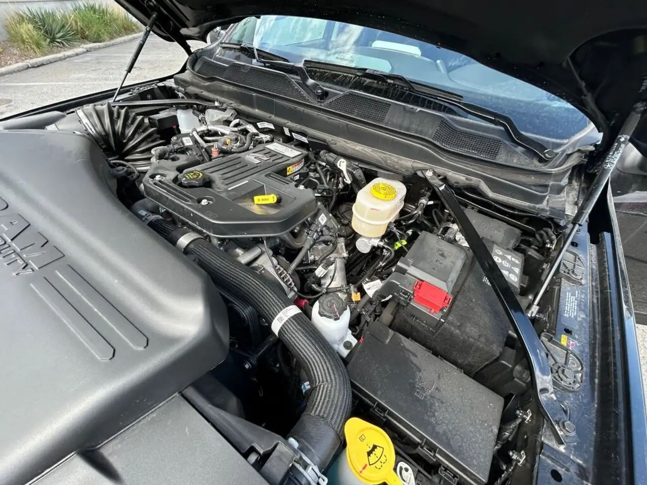 RAM 3500 снимка RAM 3500