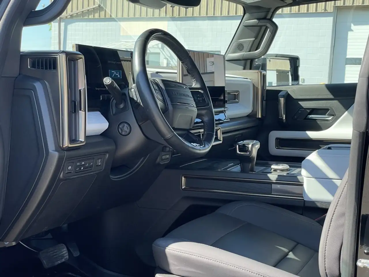 GMC HUMMER EV Pickup снимка GMC HUMMER EV Pickup