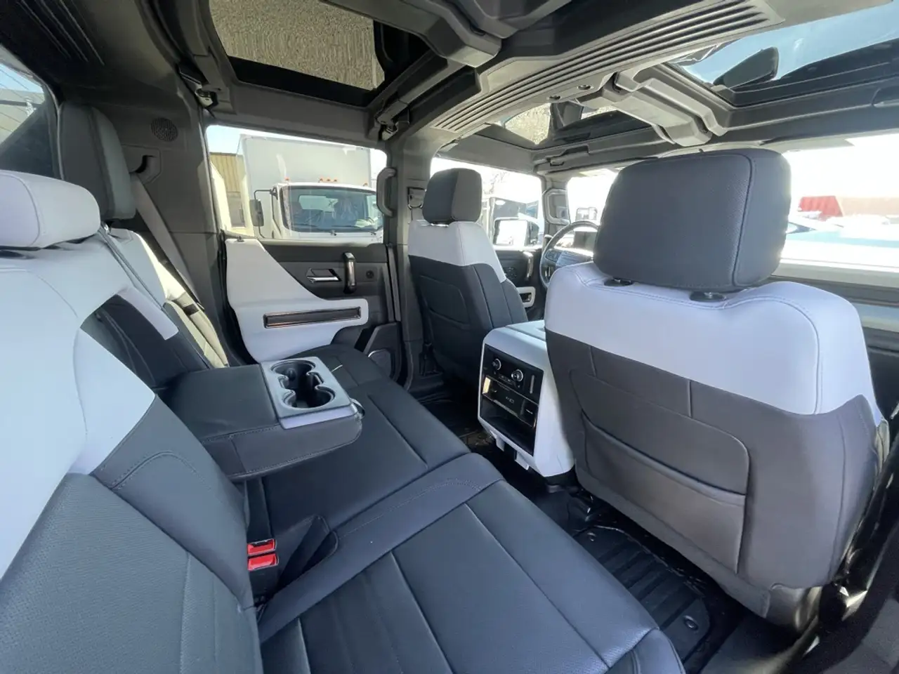 GMC HUMMER EV Pickup снимка GMC HUMMER EV Pickup