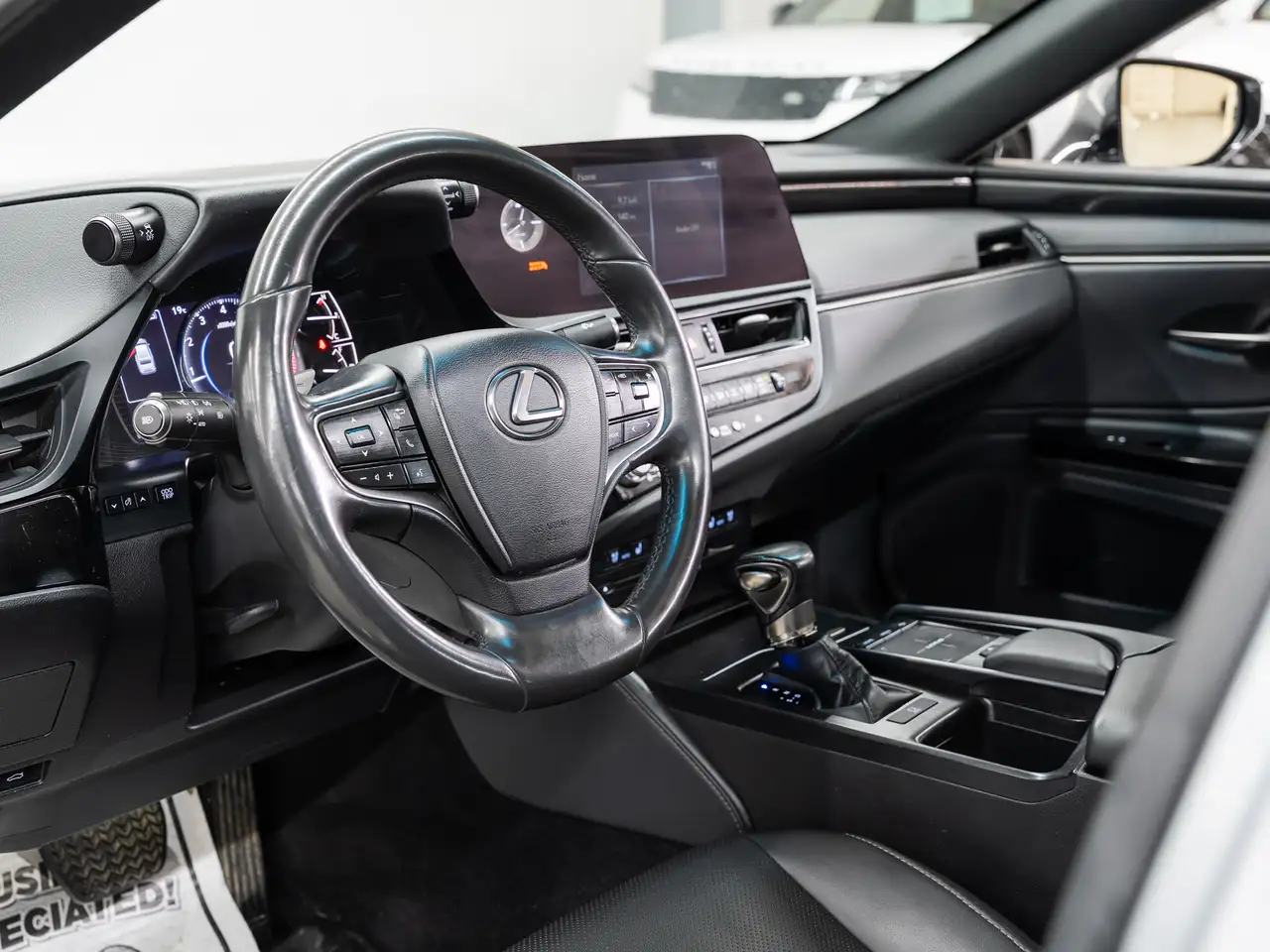 Lexus ES снимка Lexus ES