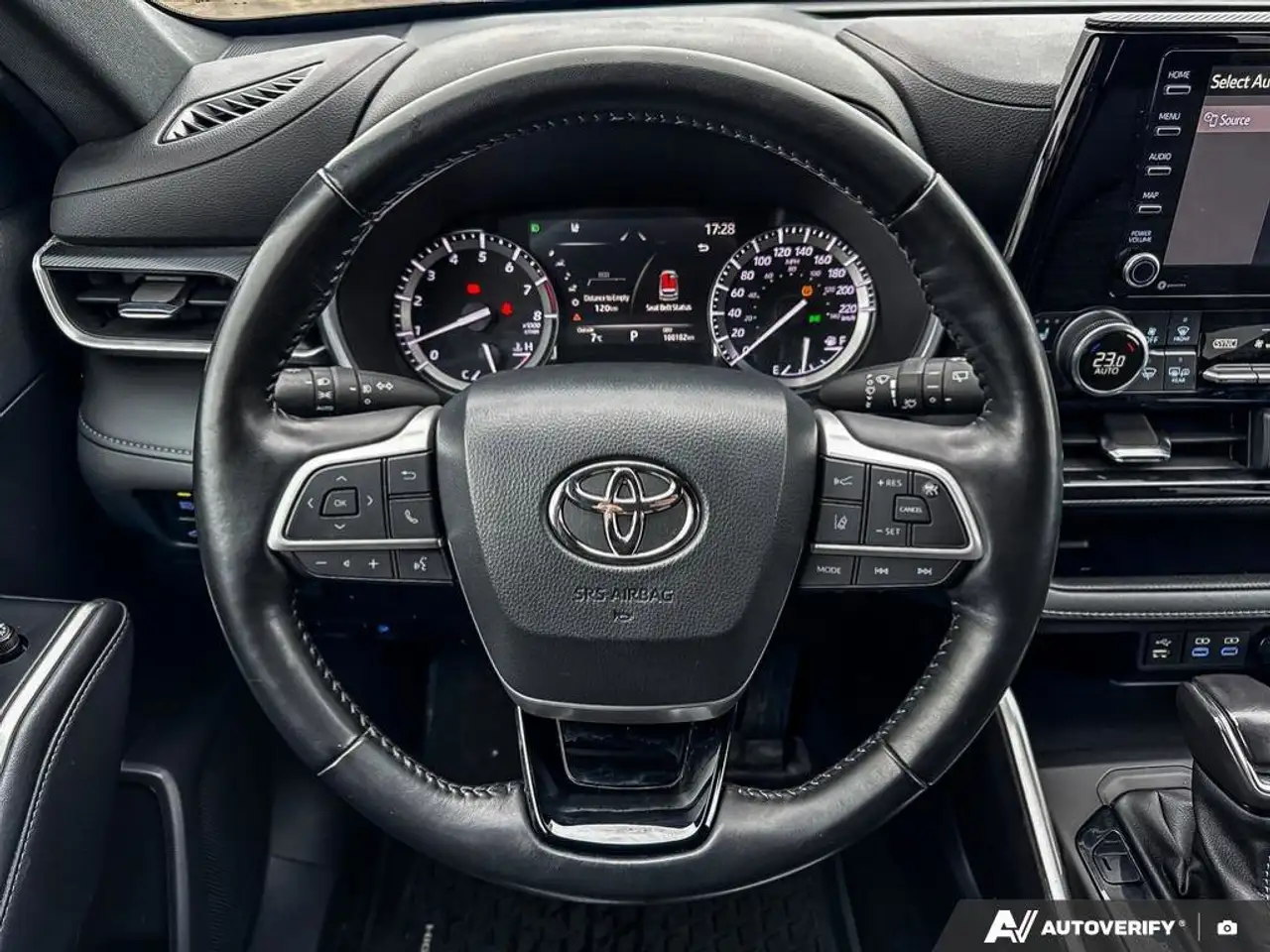 Toyota Highlander снимка Toyota Highlander