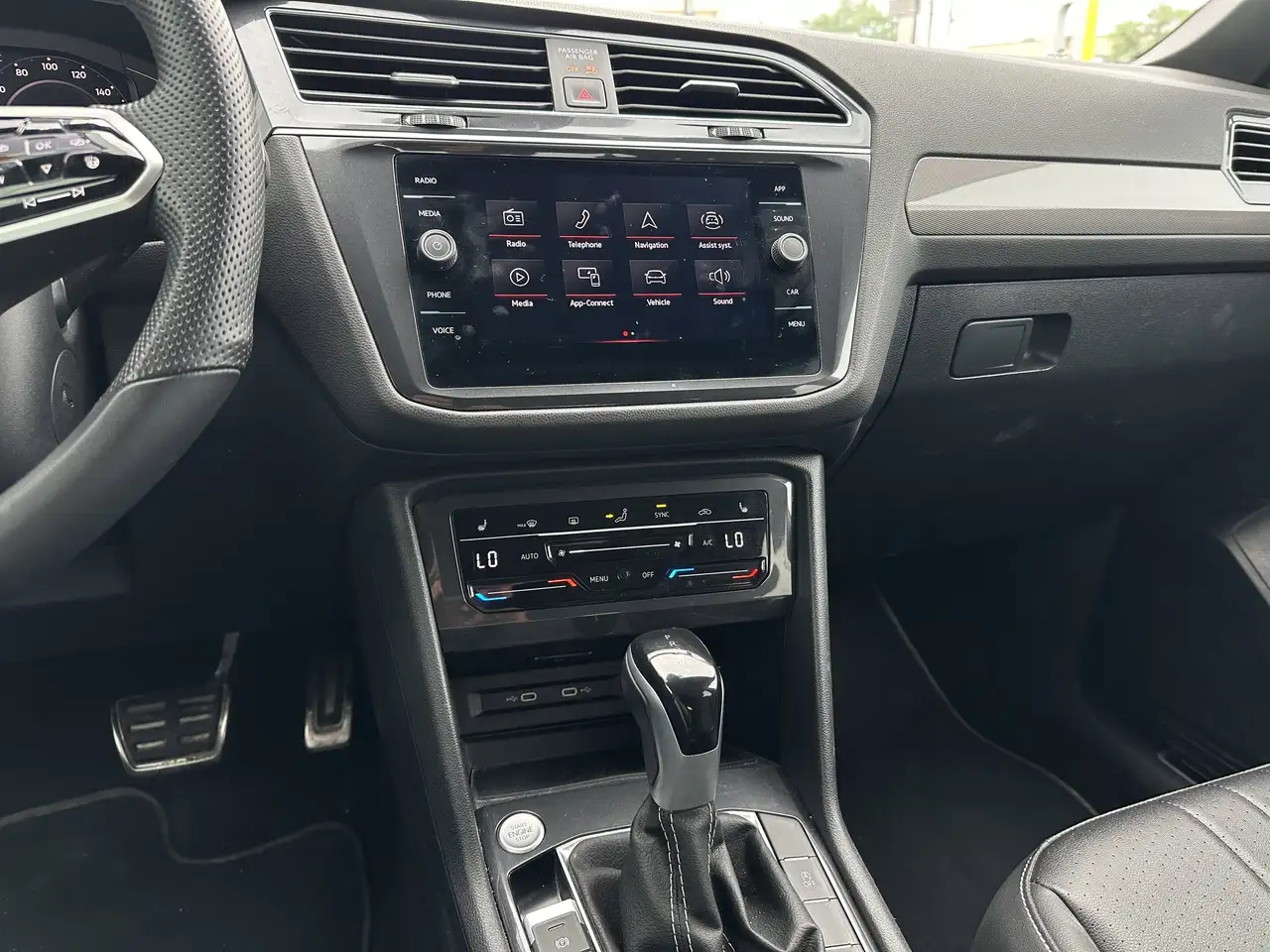 Volkswagen Tiguan снимка Volkswagen Tiguan