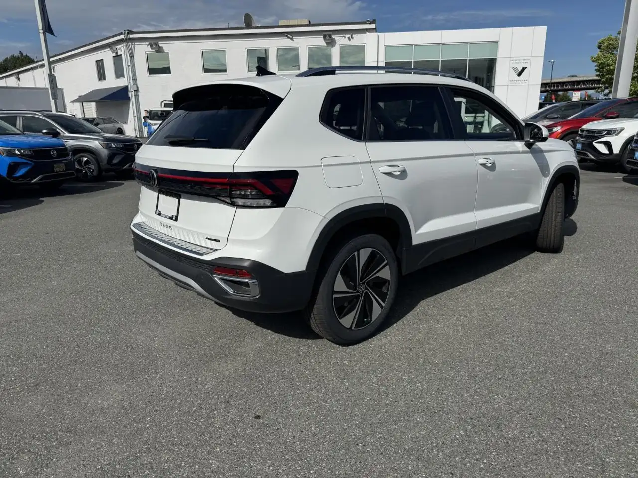 Volkswagen Taos снимка Volkswagen Taos
