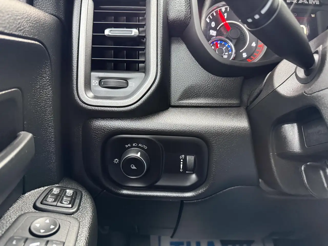 RAM 3500 photo RAM 3500