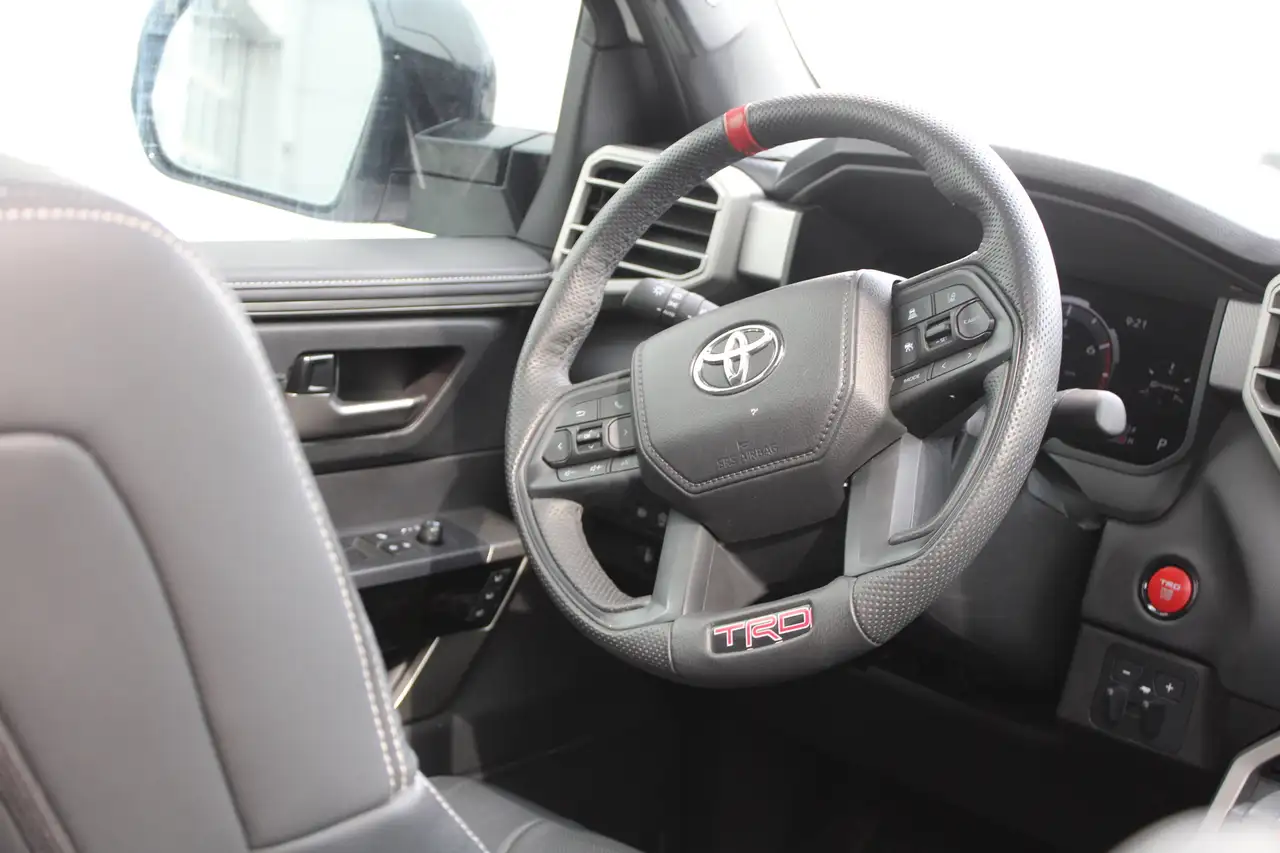 Toyota Tundra photo Toyota Tundra