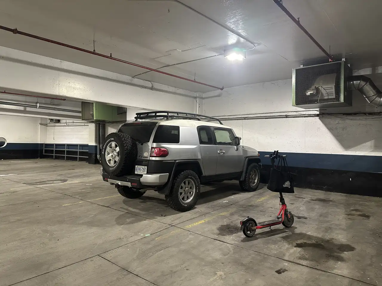 Toyota FJ Cruiser снимка Toyota FJ Cruiser