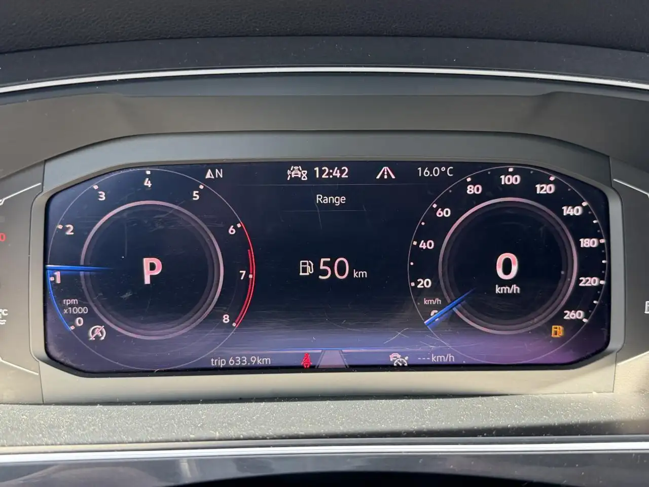 Volkswagen Tiguan снимка Volkswagen Tiguan