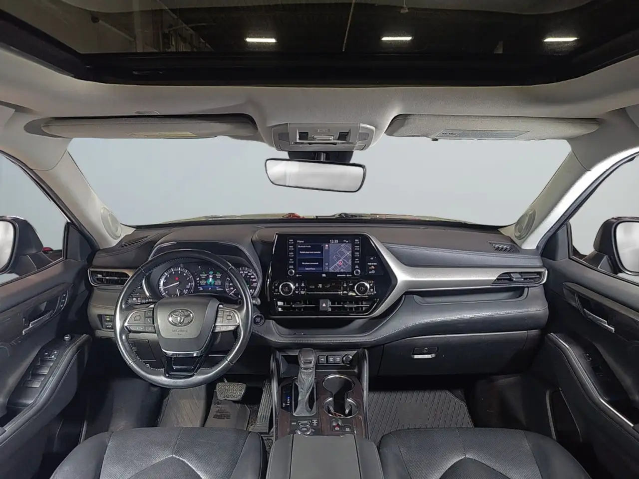 Toyota Highlander снимка Toyota Highlander