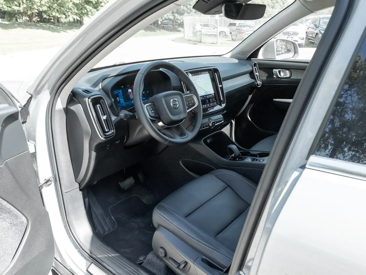 Volvo XC40 photo Volvo XC40