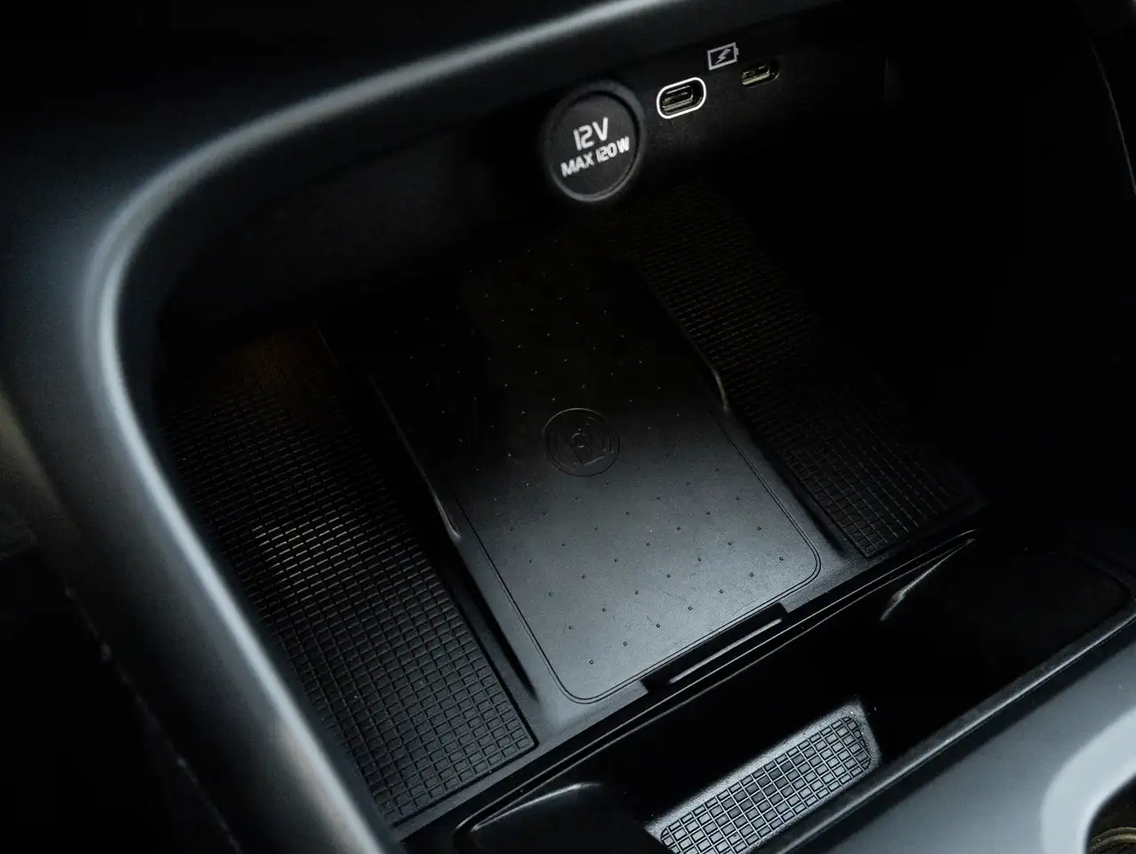 Volvo XC40 photo Volvo XC40