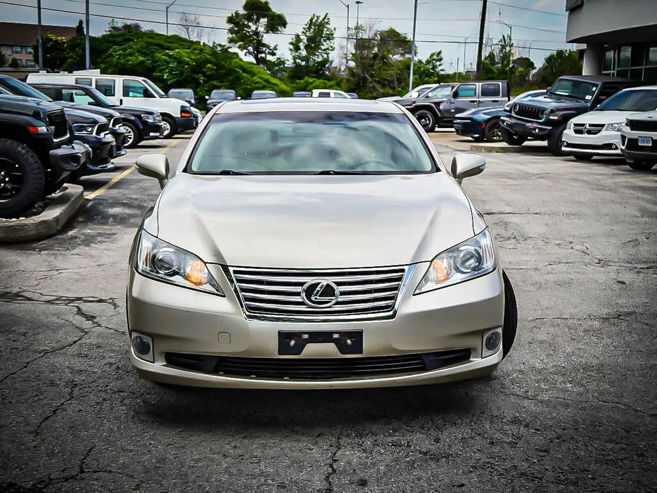 Lexus ES photo Lexus ES