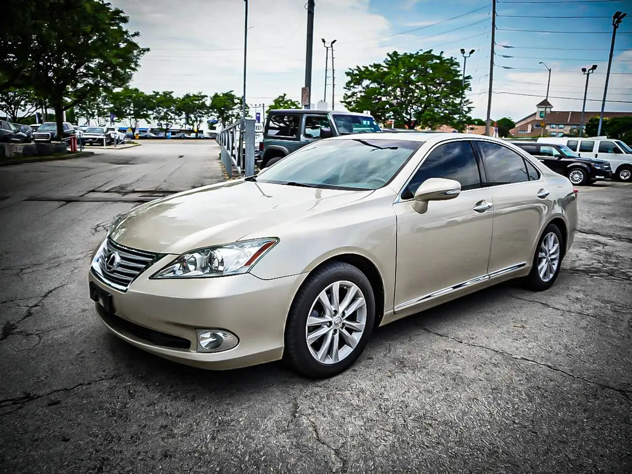 Lexus ES photo Lexus ES