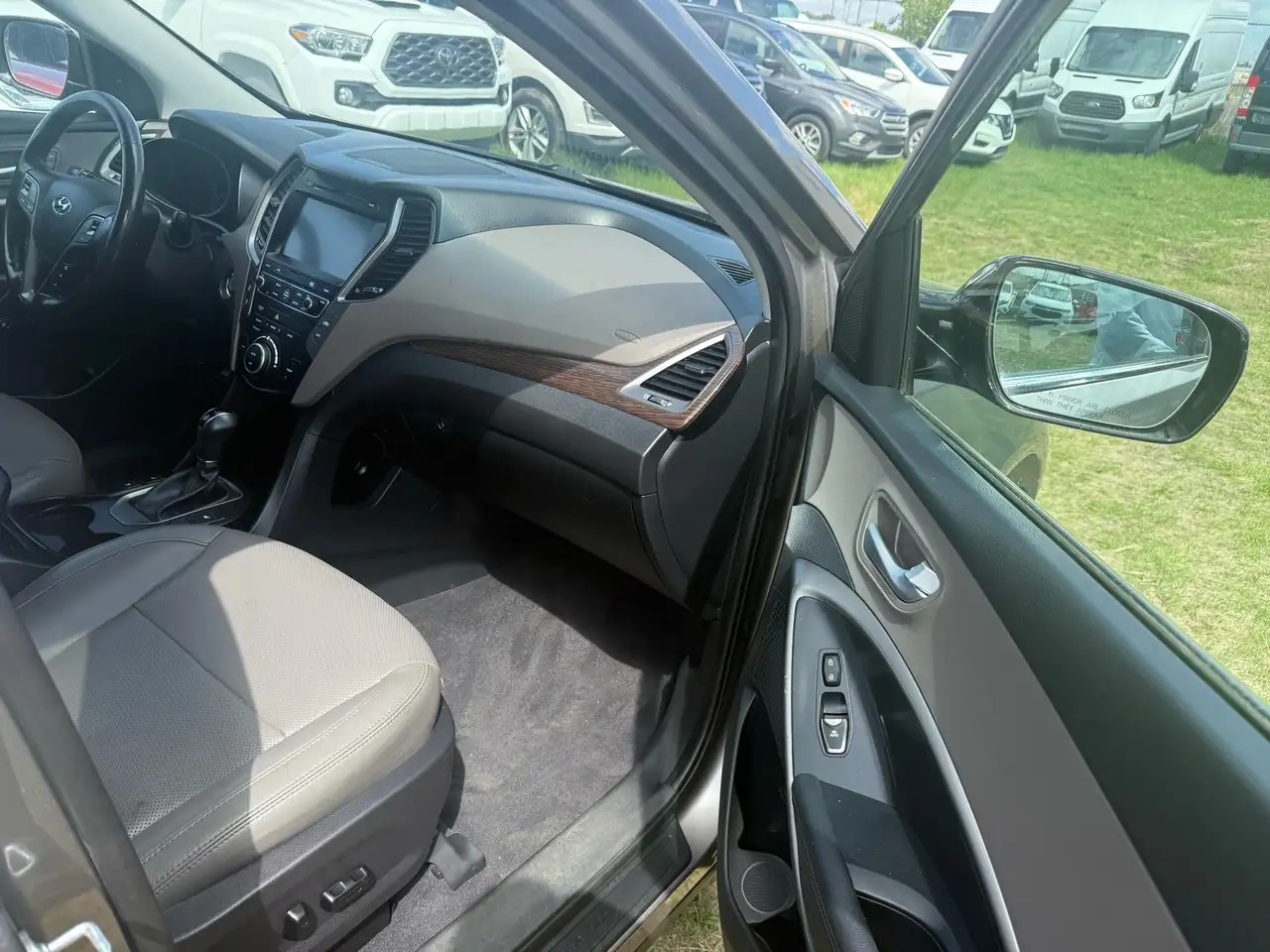 Hyundai SANTA FE снимка Hyundai SANTA FE