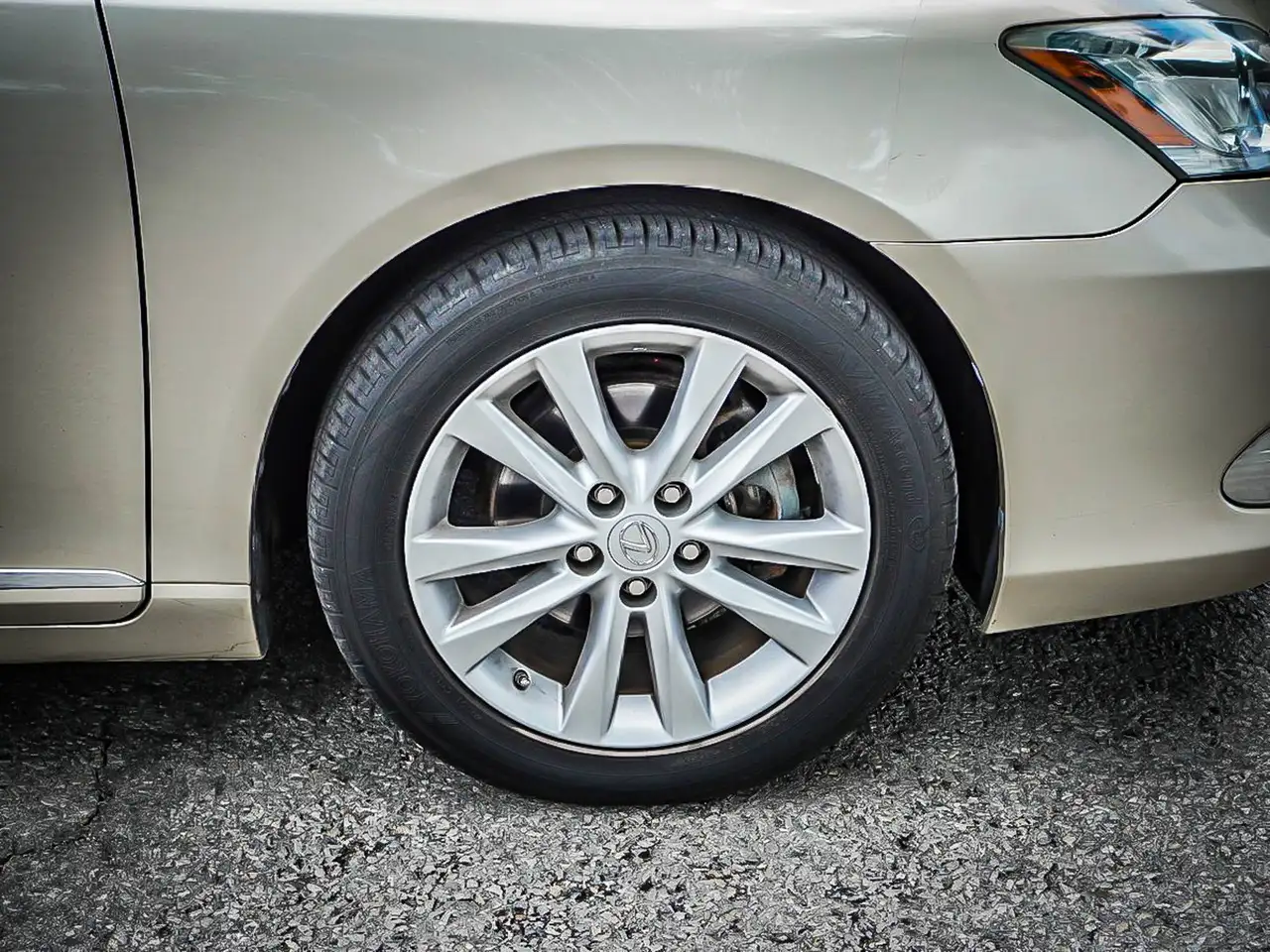 Lexus ES photo Lexus ES