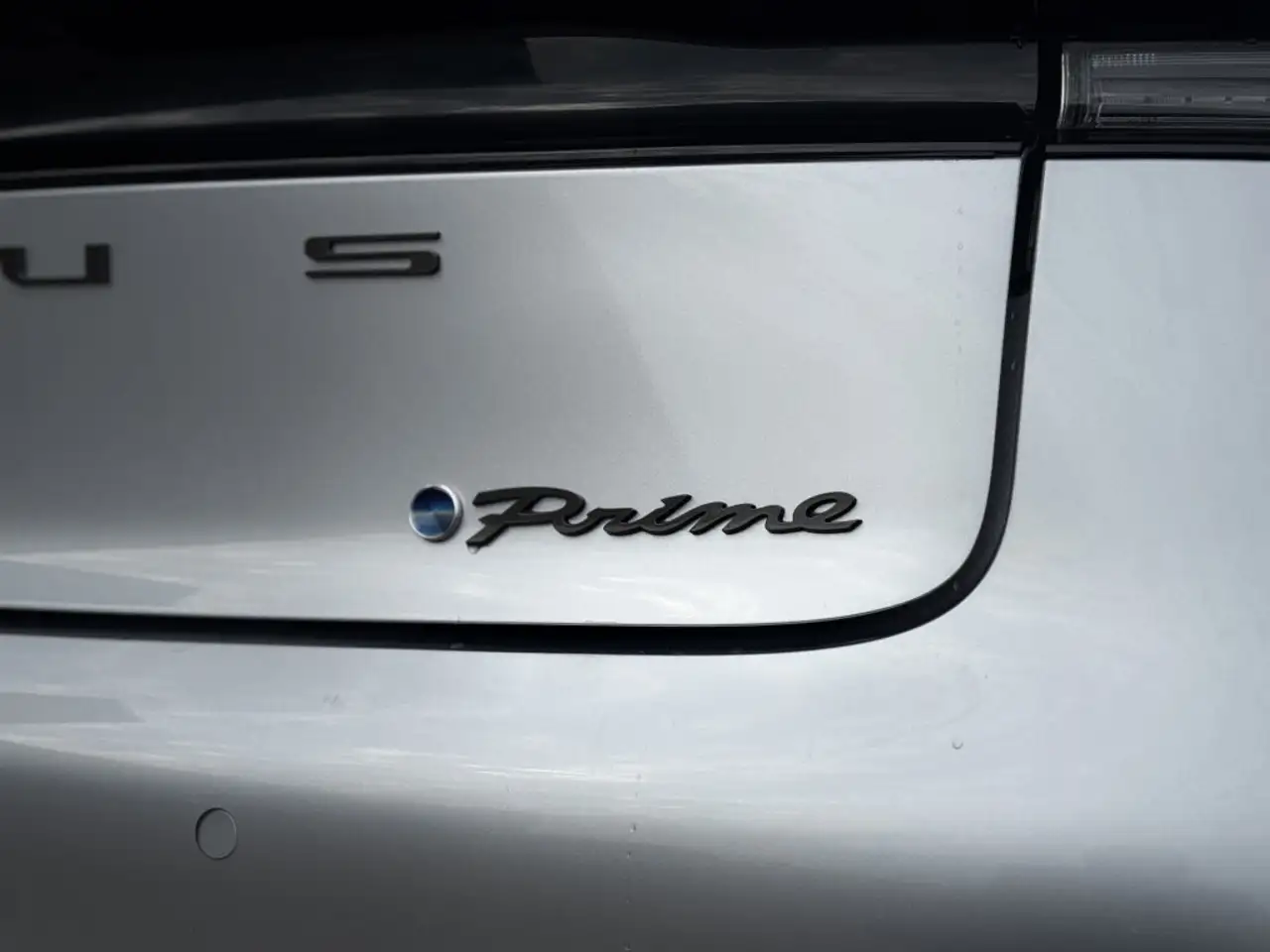 Toyota Prius Prime снимка Toyota Prius Prime