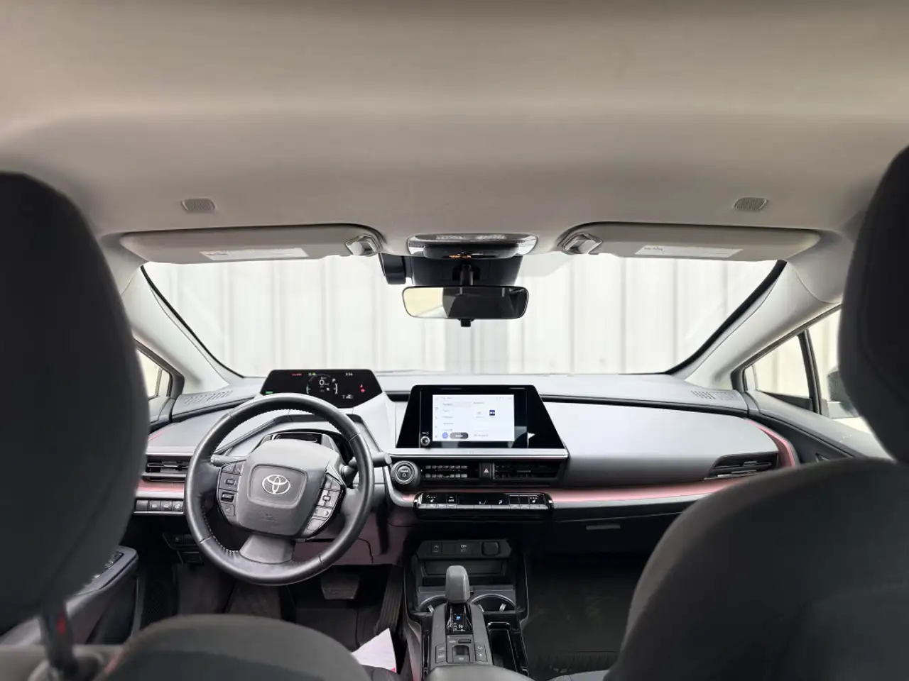 Toyota Prius Prime снимка Toyota Prius Prime