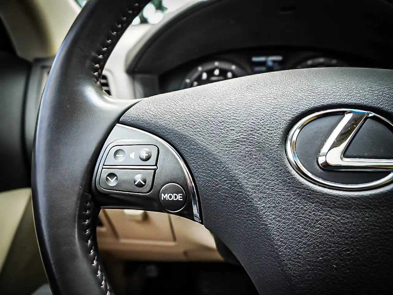Lexus ES photo Lexus ES