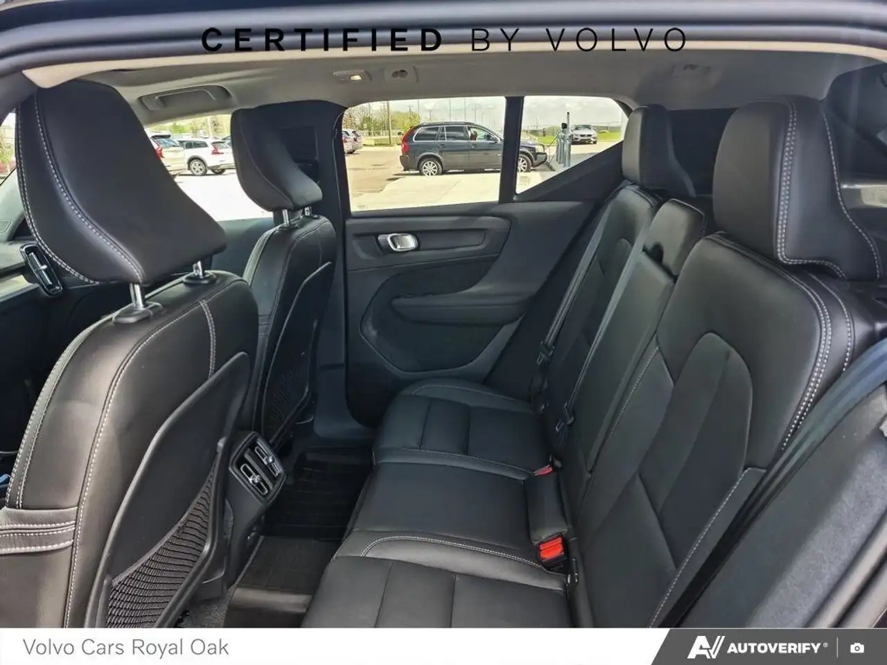 Volvo XC40 photo Volvo XC40