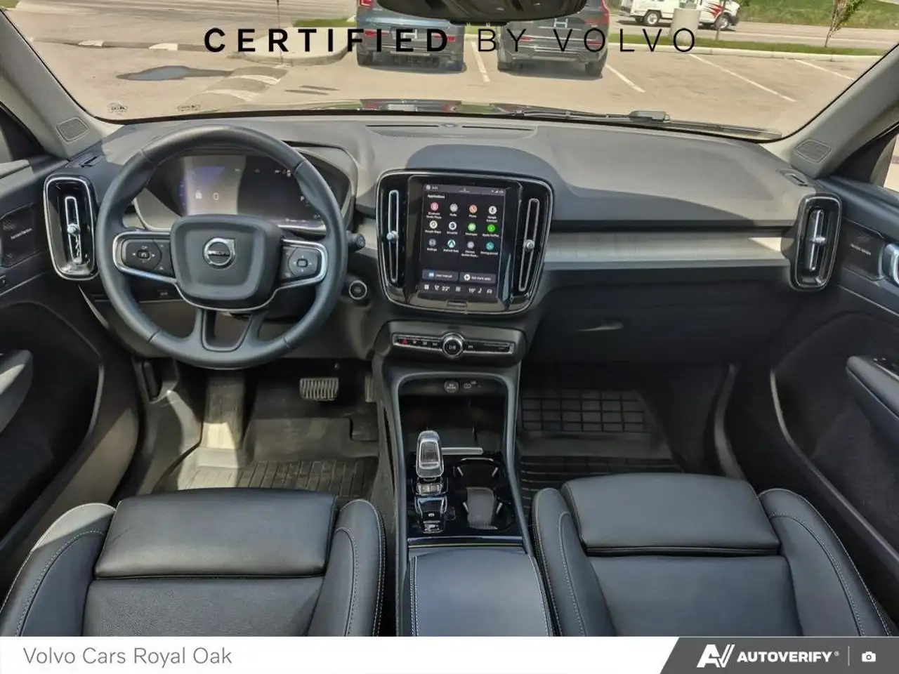 Volvo XC40 photo Volvo XC40