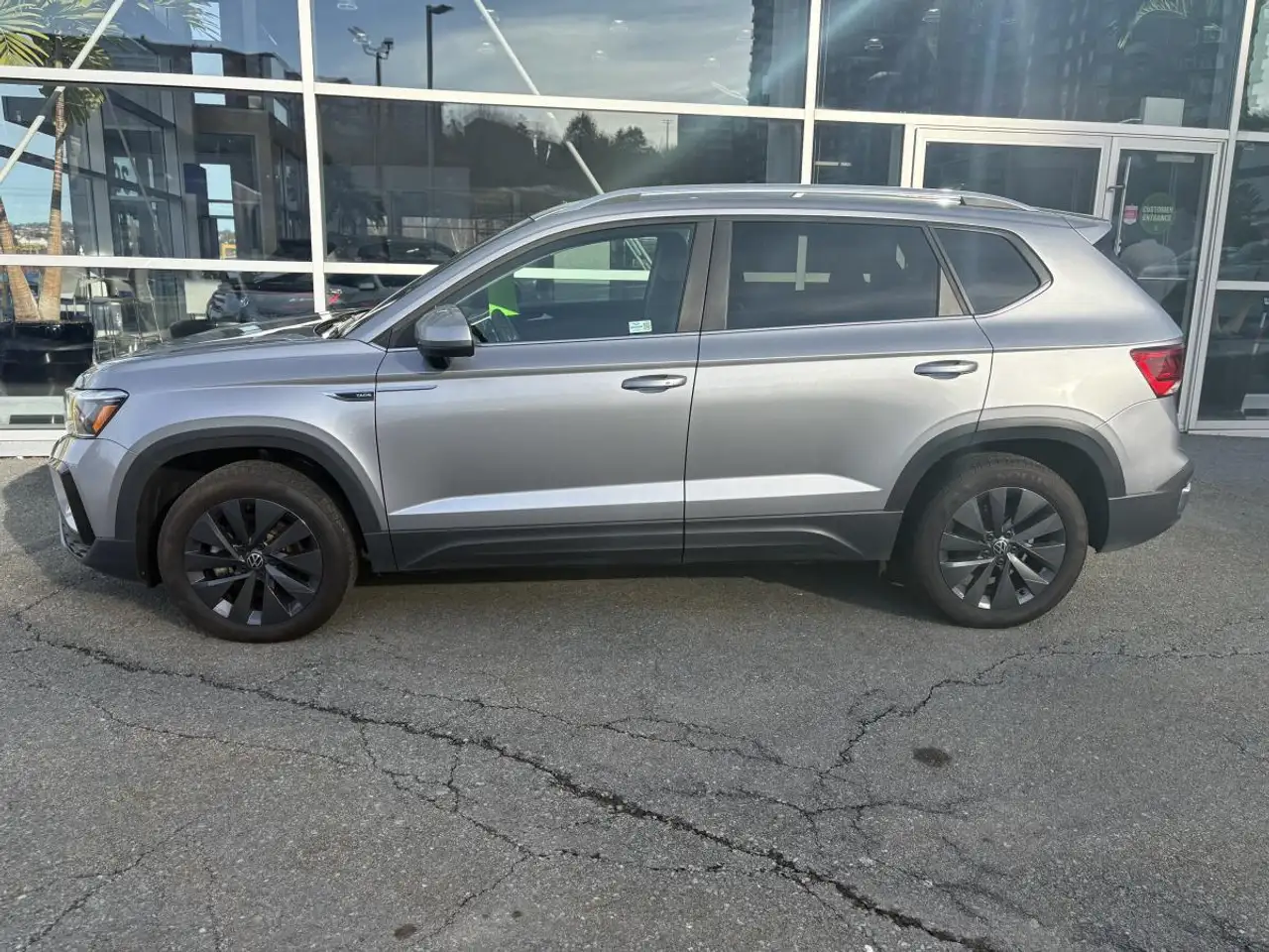 Volkswagen Taos снимка Volkswagen Taos