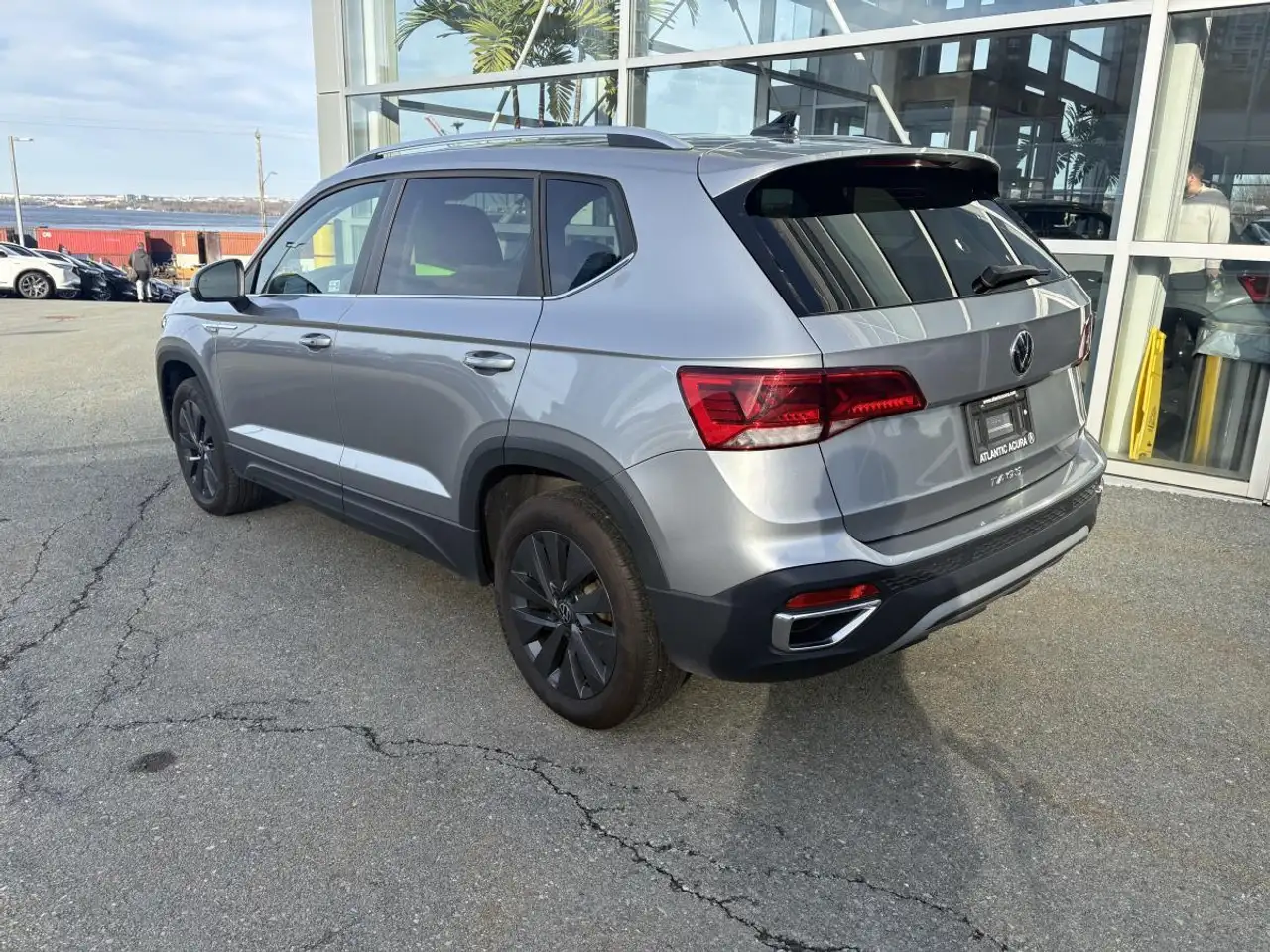 Volkswagen Taos снимка Volkswagen Taos