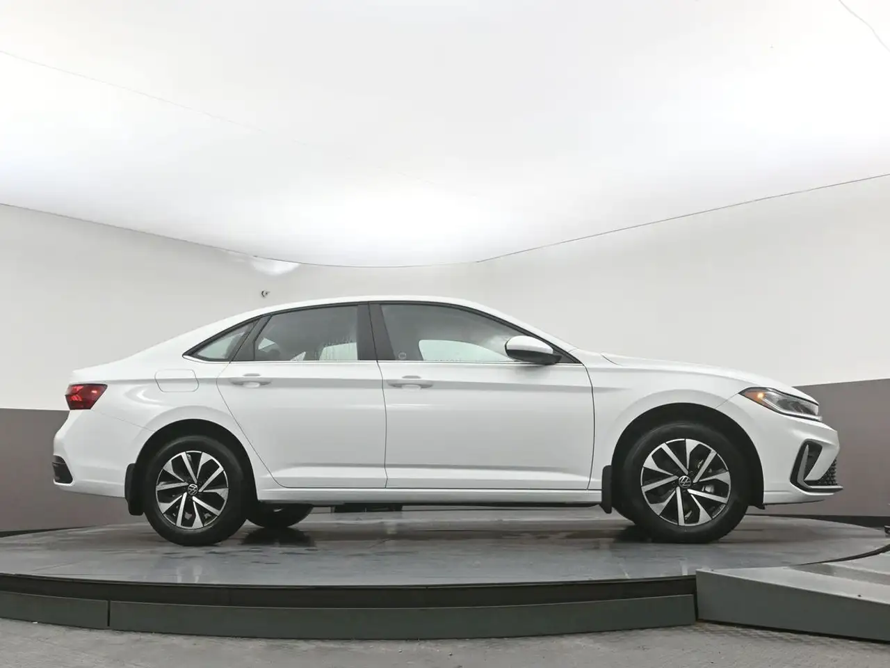 Volkswagen Jetta снимка Volkswagen Jetta