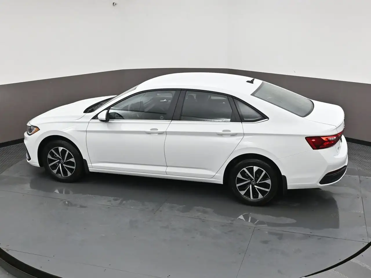 Volkswagen Jetta снимка Volkswagen Jetta