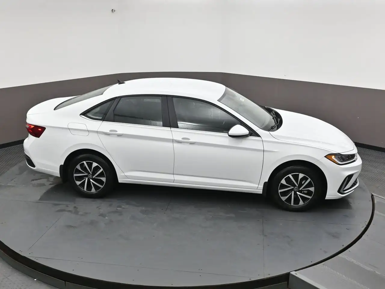 Volkswagen Jetta снимка Volkswagen Jetta