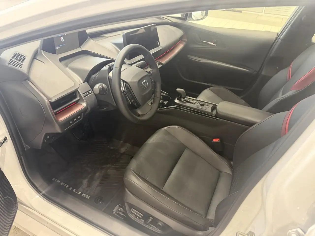 Toyota Prius Prime fotografie Toyota Prius Prime
