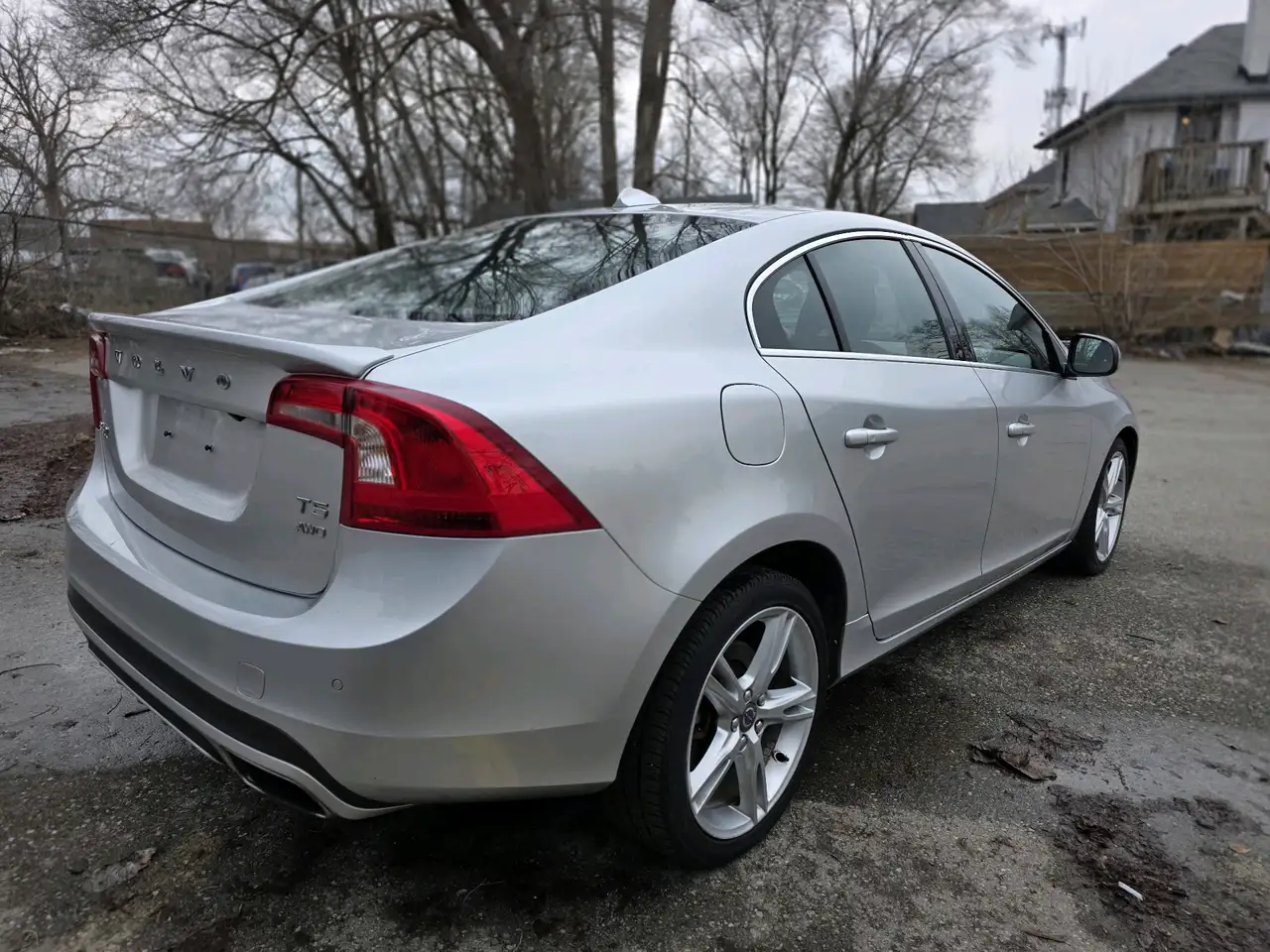 Volvo S60 снимка Volvo S60
