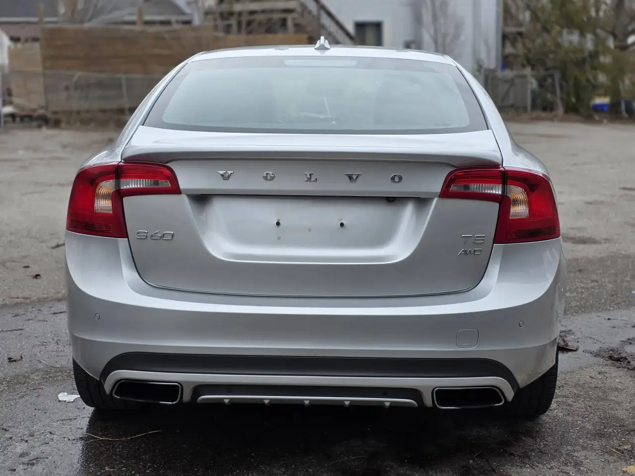 Volvo S60 снимка Volvo S60