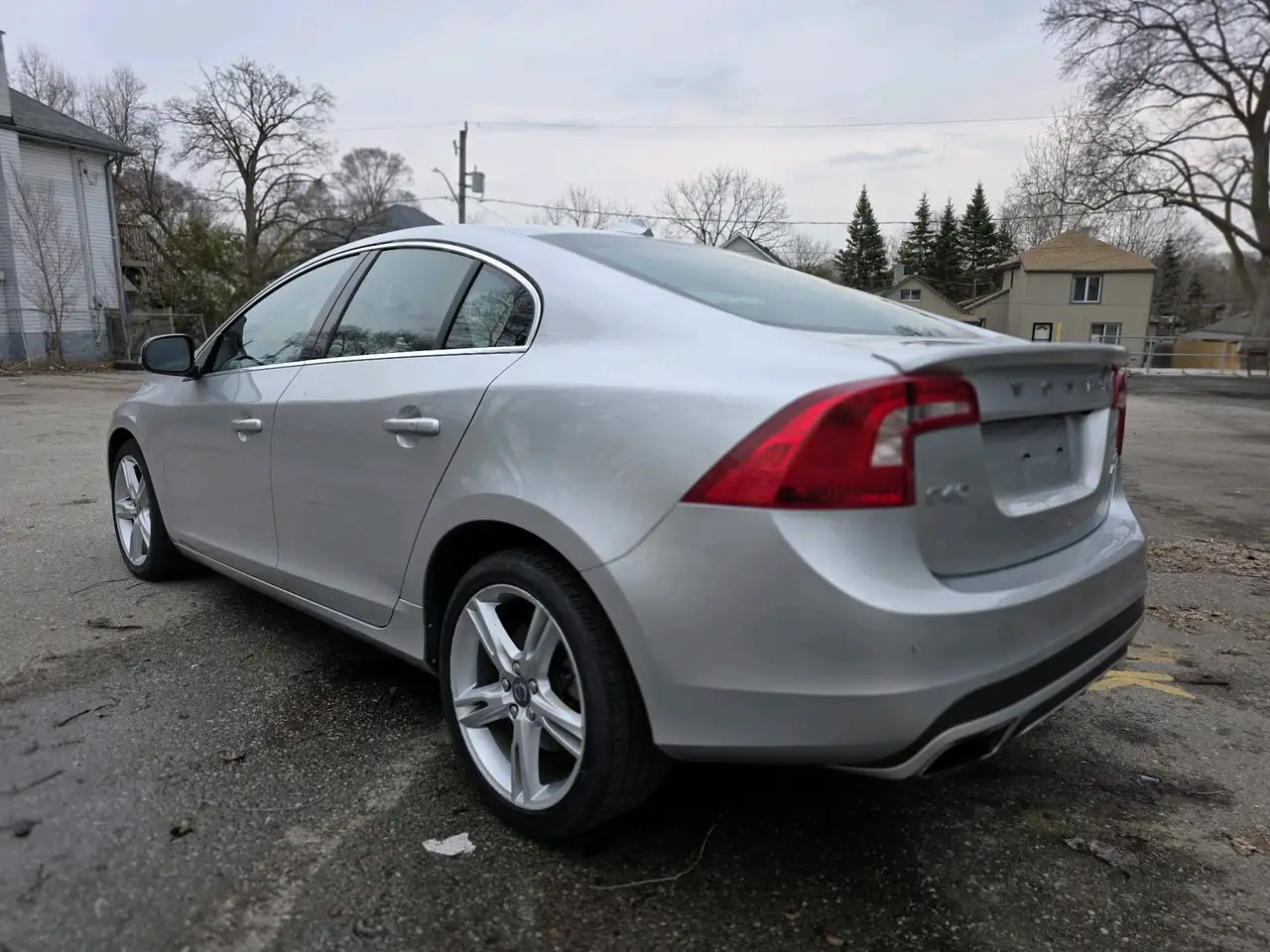 Volvo S60 снимка Volvo S60