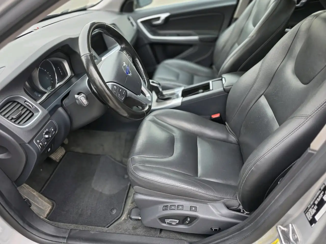 Volvo S60 снимка Volvo S60