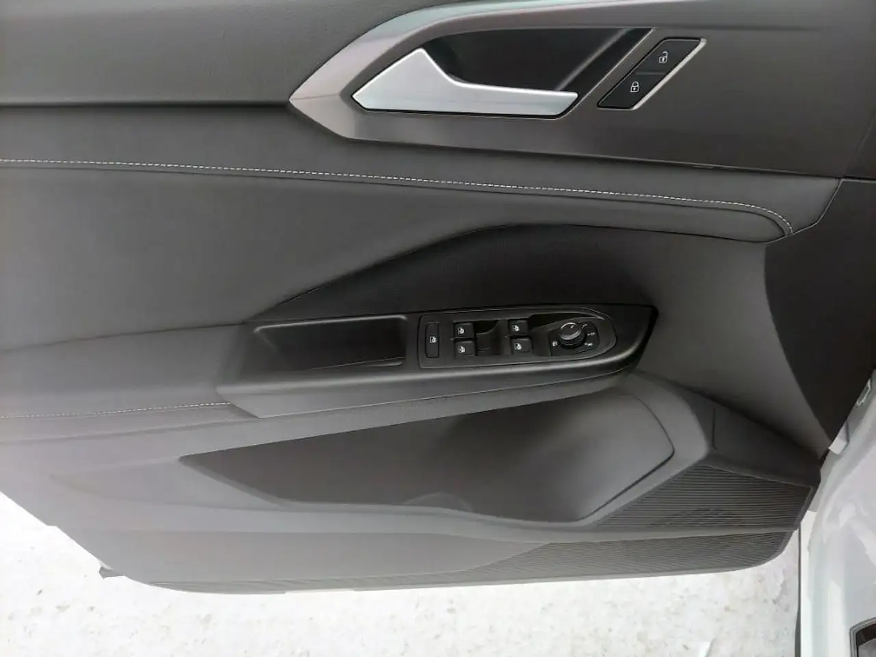 Volkswagen Taos снимка Volkswagen Taos