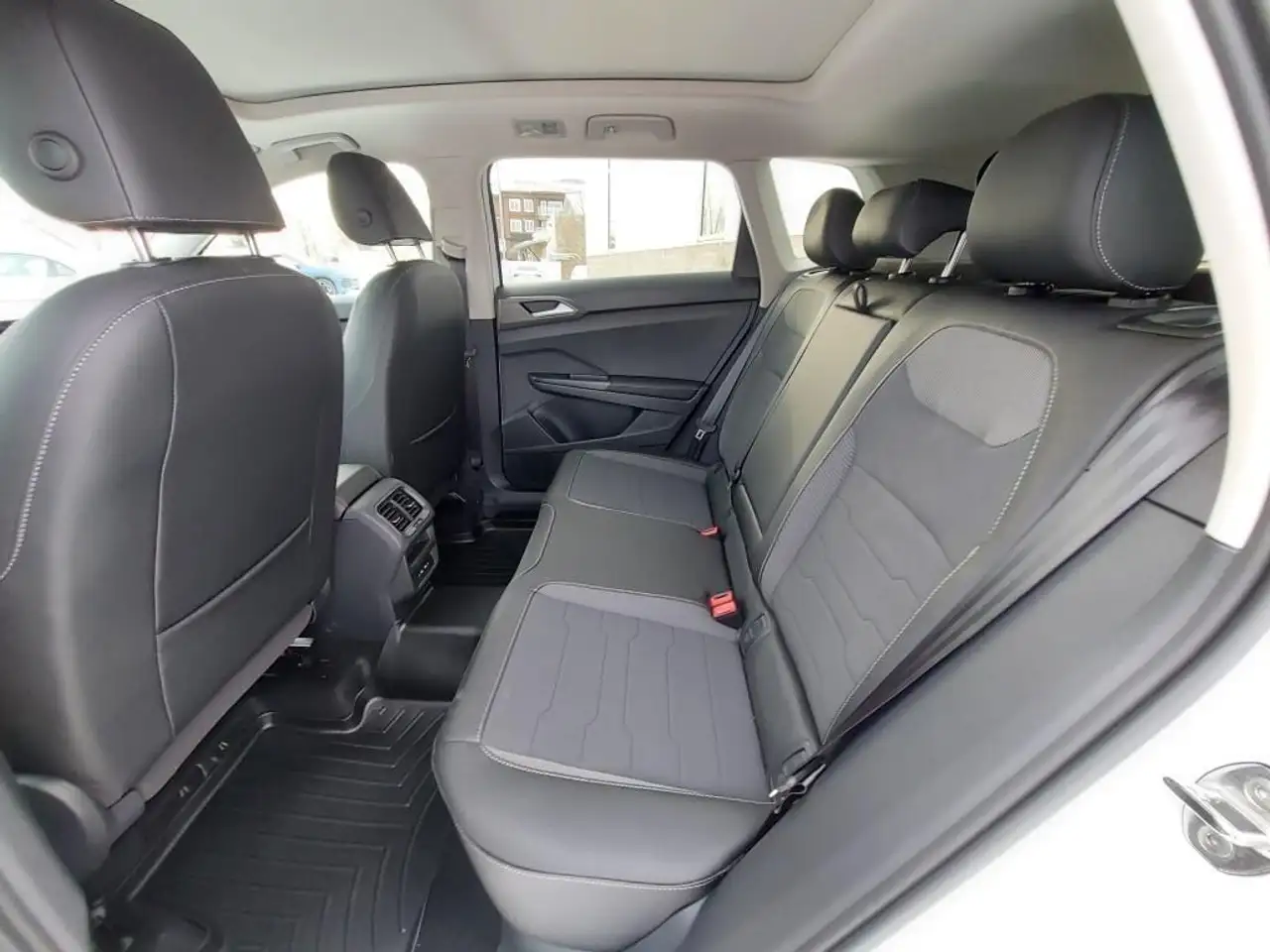 Volkswagen Taos снимка Volkswagen Taos