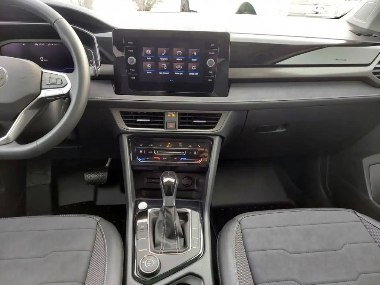 Volkswagen Taos снимка Volkswagen Taos