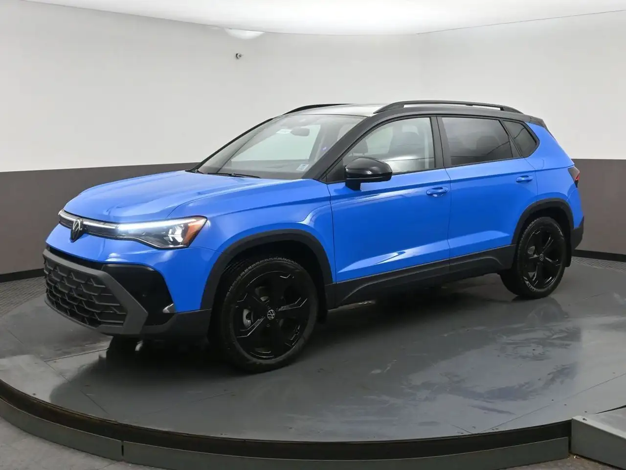 Volkswagen Taos снимка Volkswagen Taos