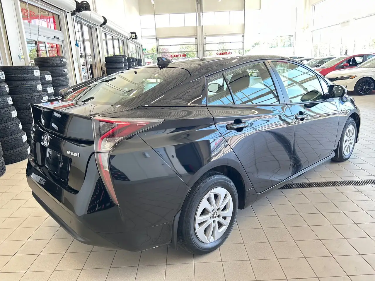Toyota Prius снимка Toyota Prius