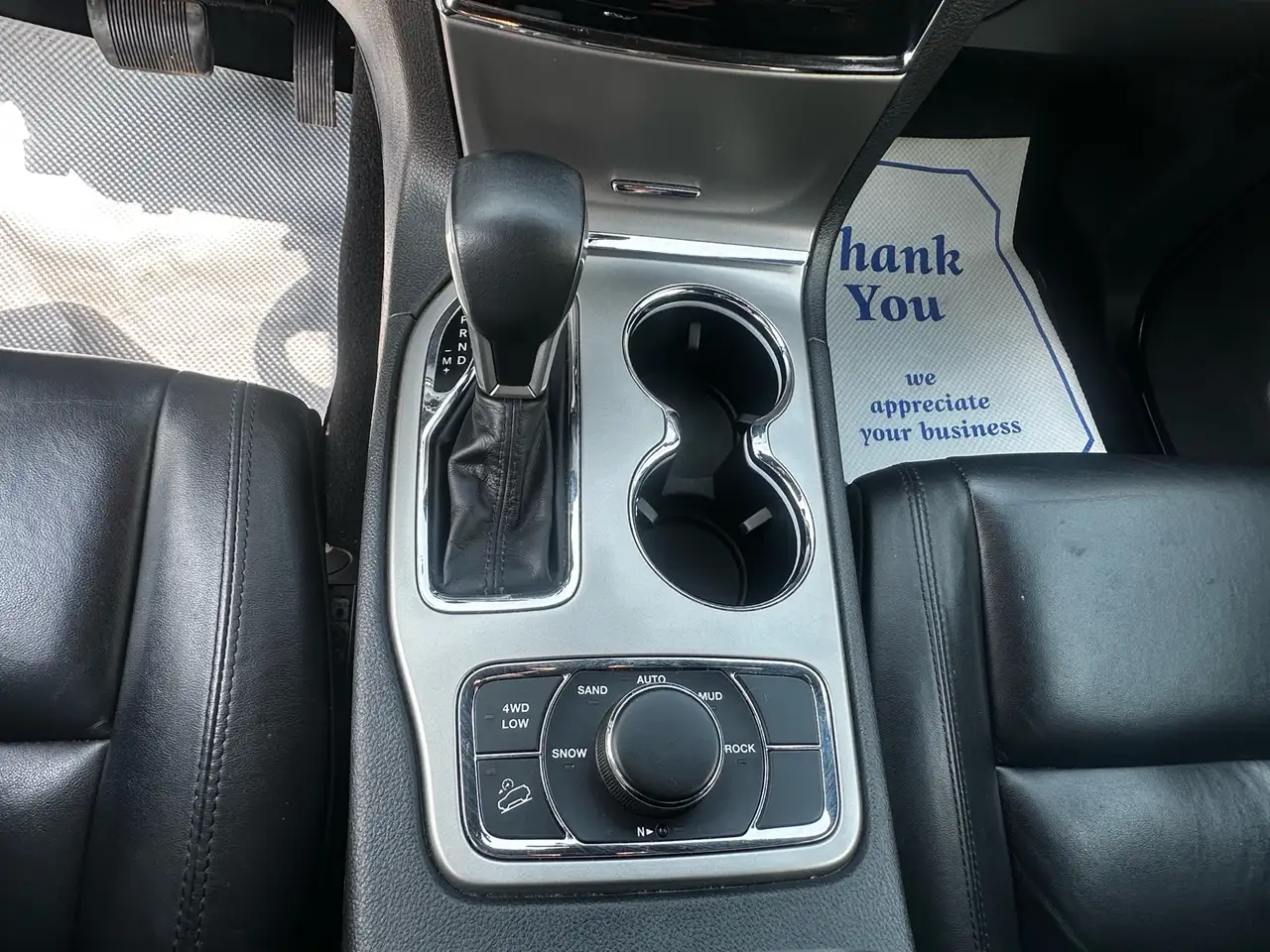 Jeep Grand Cherokee снимка Jeep Grand Cherokee