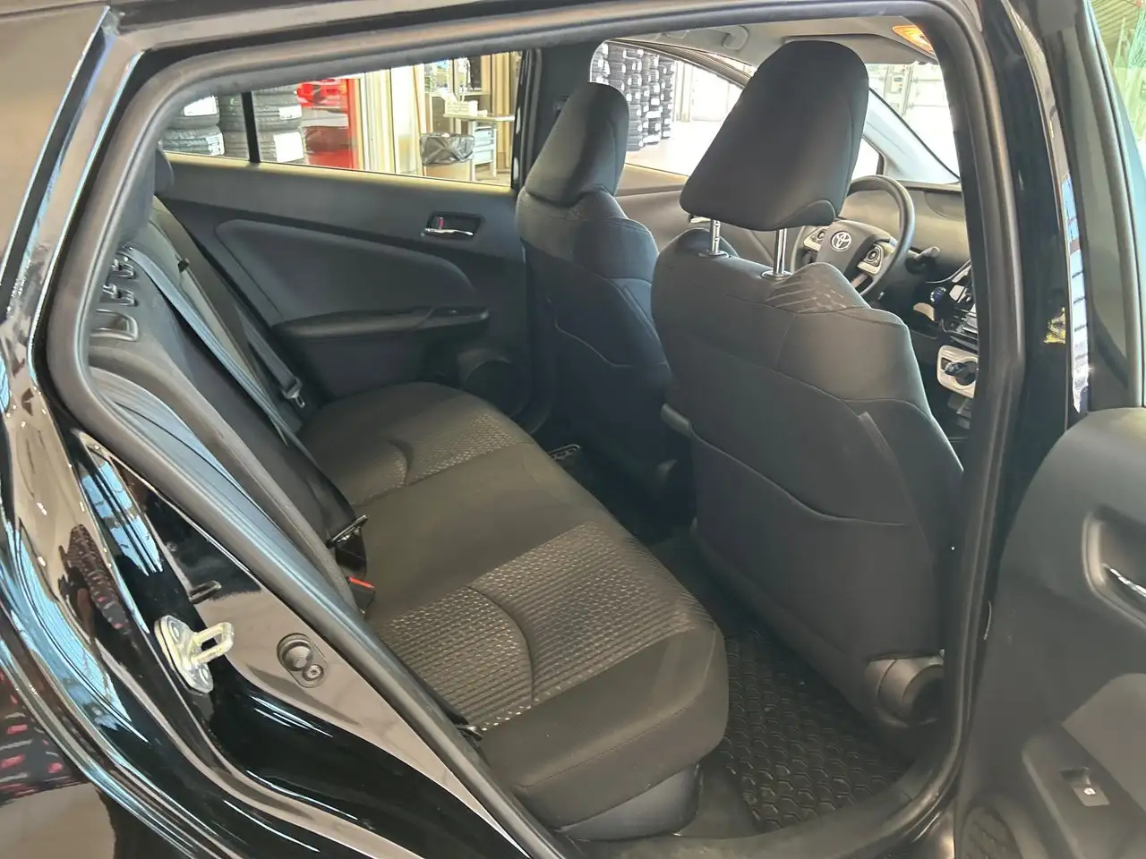 Toyota Prius снимка Toyota Prius