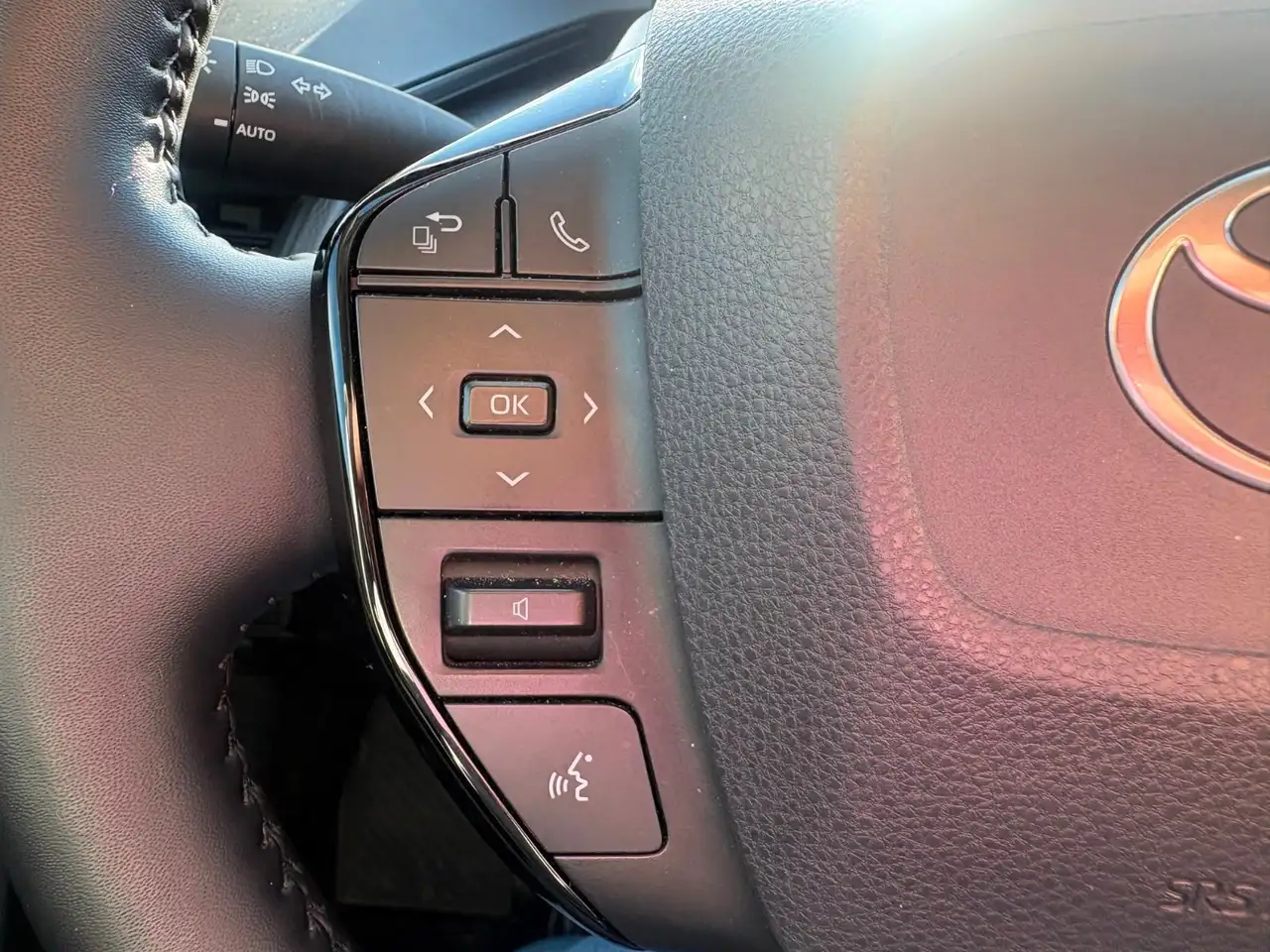 Toyota Prius снимка Toyota Prius