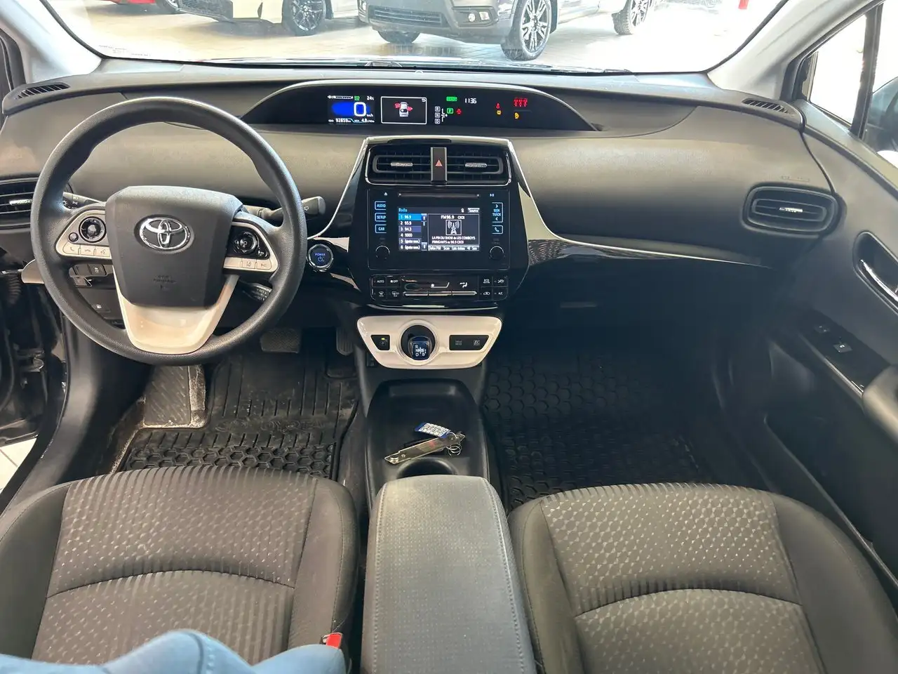 Toyota Prius снимка Toyota Prius