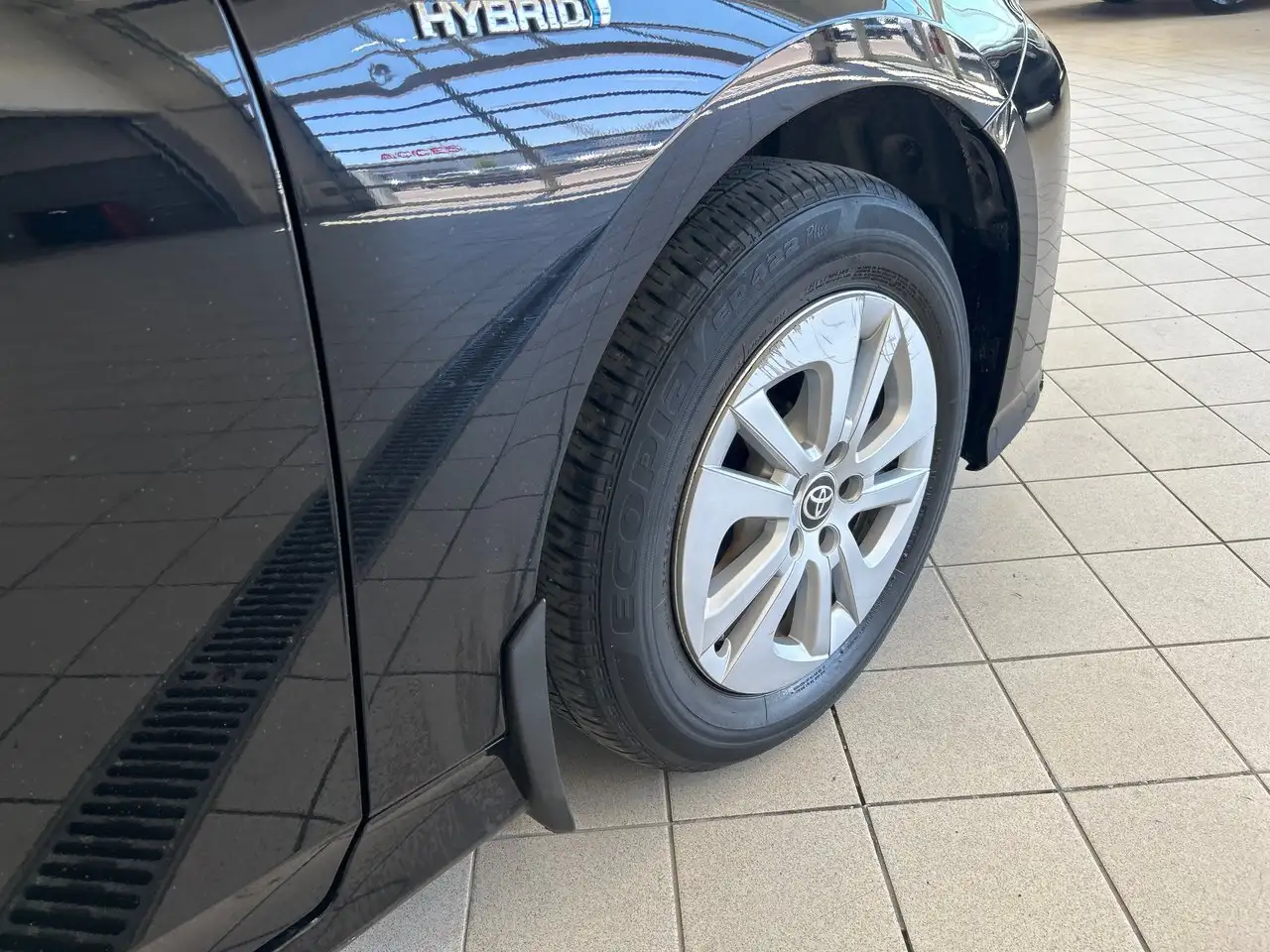 Toyota Prius снимка Toyota Prius