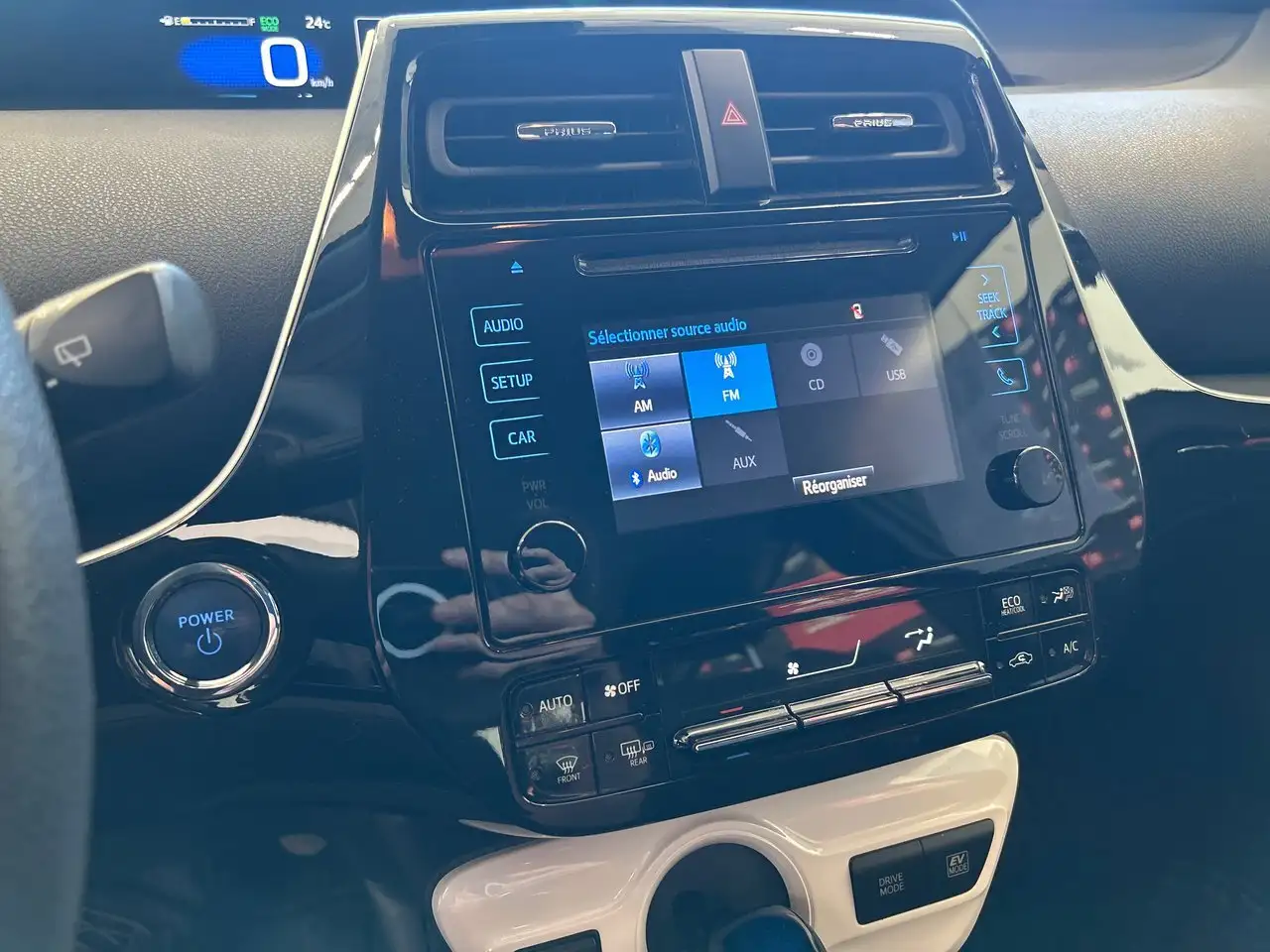 Toyota Prius снимка Toyota Prius