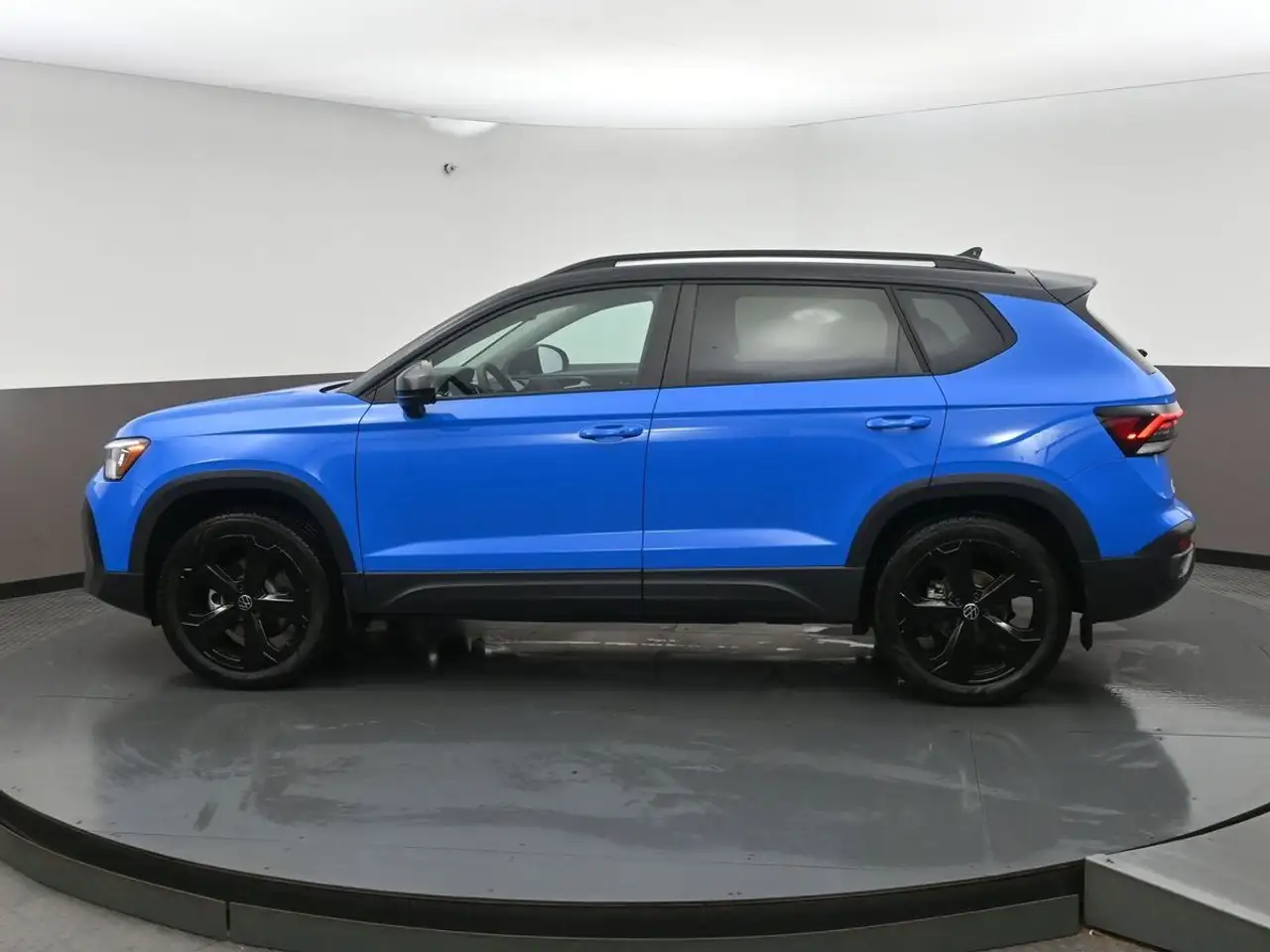 Volkswagen Taos снимка Volkswagen Taos
