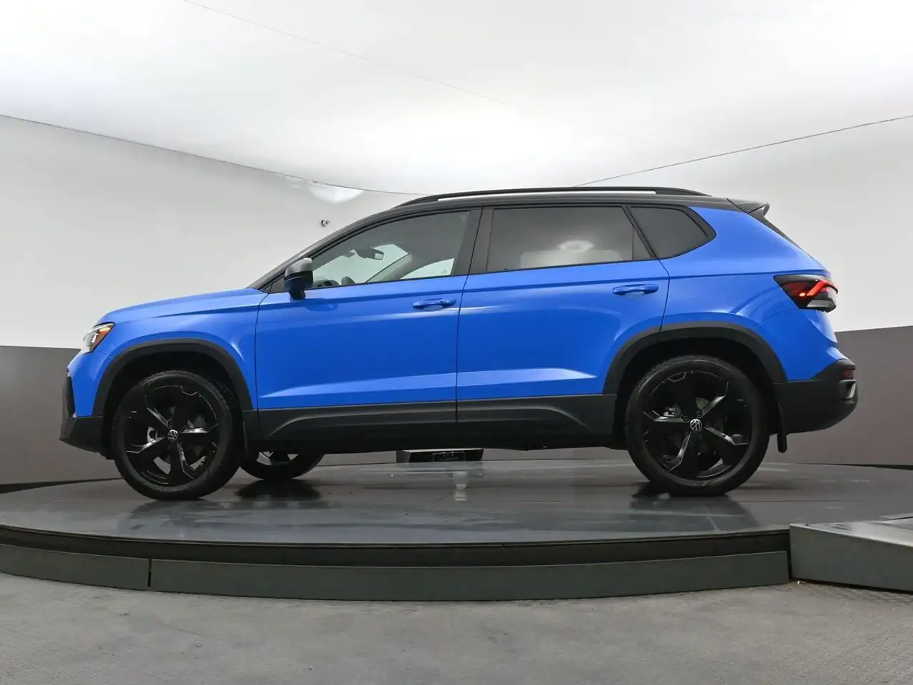 Volkswagen Taos снимка Volkswagen Taos