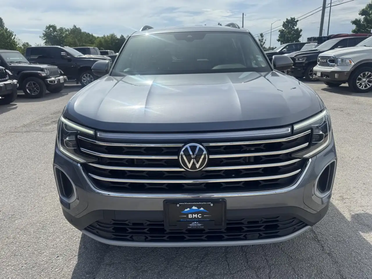 Volkswagen Atlas photo Volkswagen Atlas