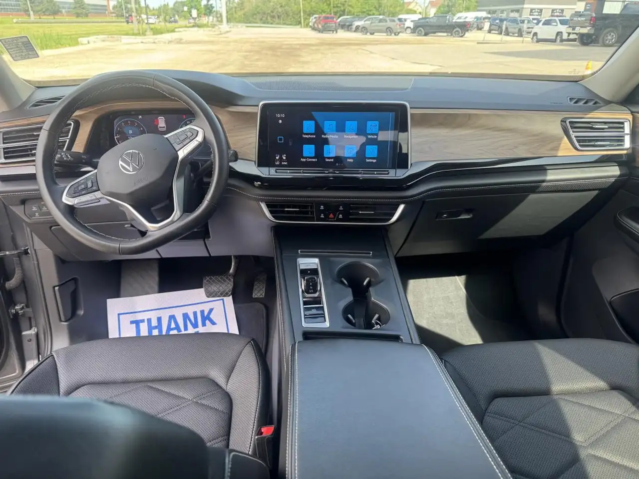 Volkswagen Atlas photo Volkswagen Atlas